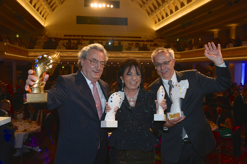 Die Preisträger von li. nach re.: Preisträger Lebenswerk-Award: Prof. Dr. Dieter Hundt, Preisträgerin Business- und Charity-Award:  Regine Sixt, Innovations-Award: Prof. Dieter Kosslick Die Preisträger von li. nach re.: Preisträger Lebenswerk-Award: Prof. Dr. Dieter Hundt, Preisträgerin Business- und Charity-Award:  Regine Sixt, Innovations-Award: Prof. Dieter Kosslick