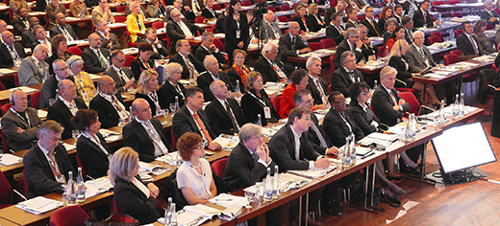 Auszug der Teilnehmer des IWF Kongresses 2014 Auszug der Teilnehmer des IWF Kongresses 2014